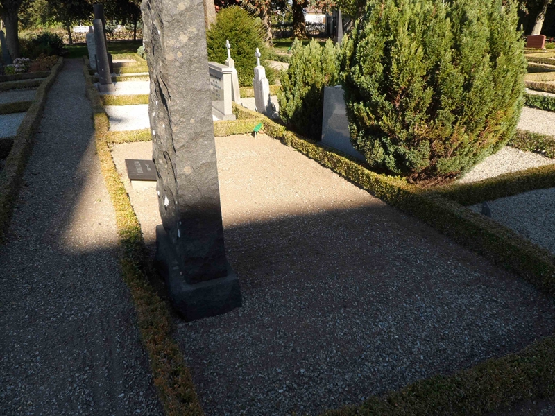 Grave number: ÖT GNK2  11:1, 11:2, 11:3, 11:4