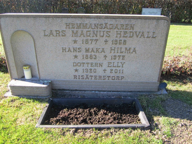 Grave number: 1 21    44-46