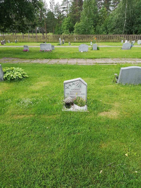 Grave number: NK 07    35