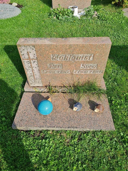 Grave number: K1 08   667