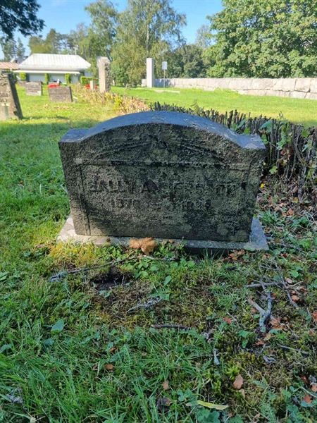 Grave number: 1 18 145