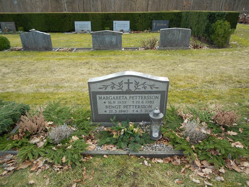 Grave number: NÅ N1    94, 95
