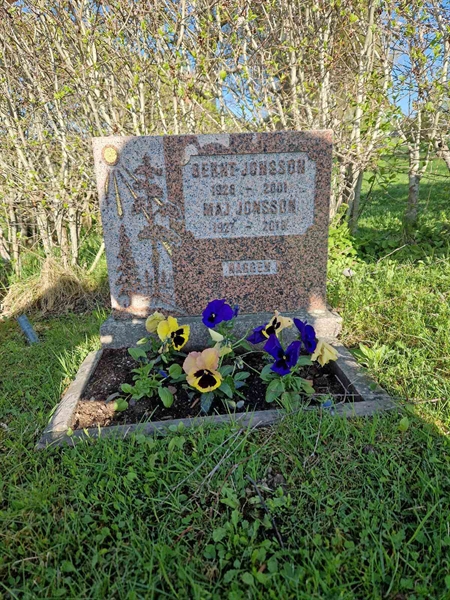 Grave number: 1 13 1885