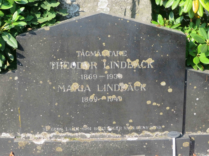 Grave number: HK A    27, 28