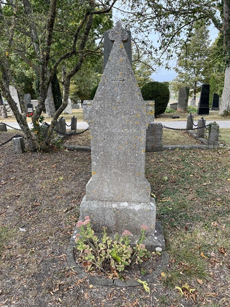 Grave number: Ö 14    17.A-C