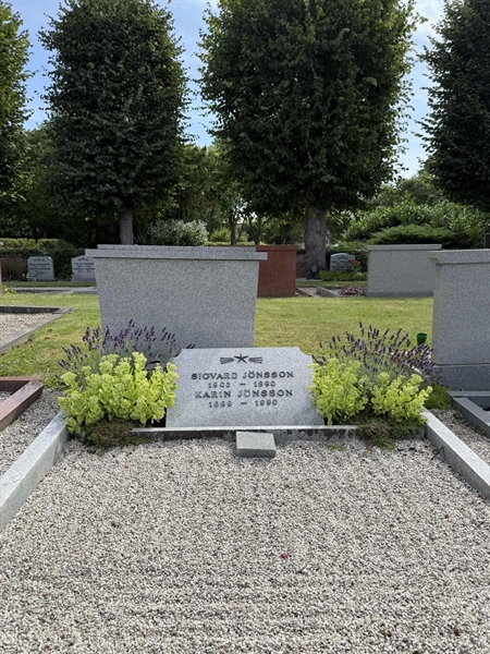 Grave number: ON C   428, 429