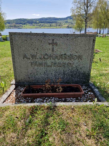 Grave number: 501 18 3327-3330