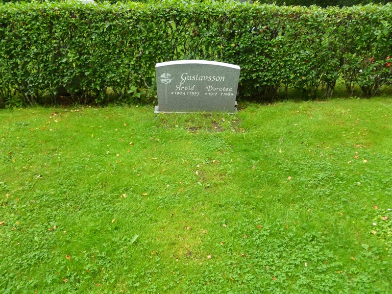 Grave number: ROG H  114, 115