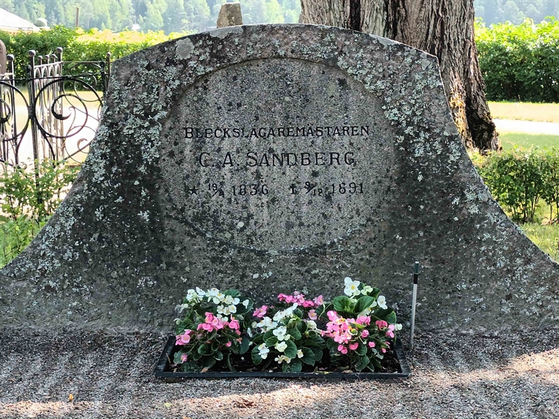Grave number: SÖ 04    90
