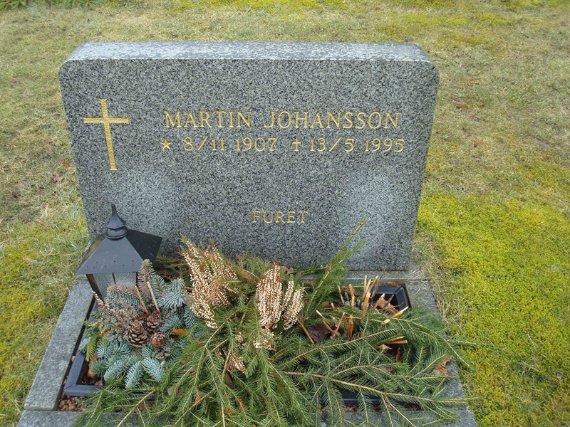 Grave number: BR D    38, 39