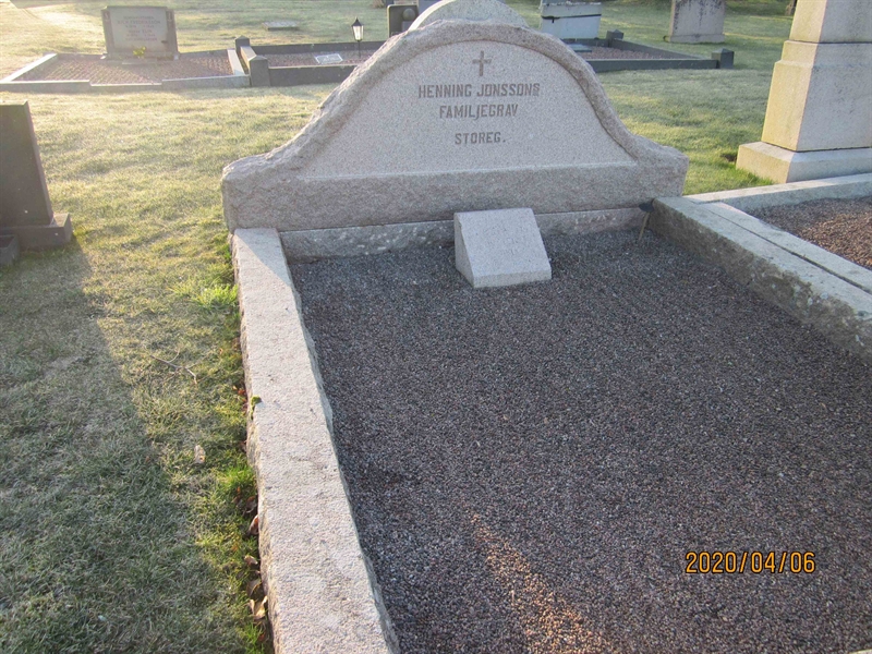 Grave number: 05 R   39