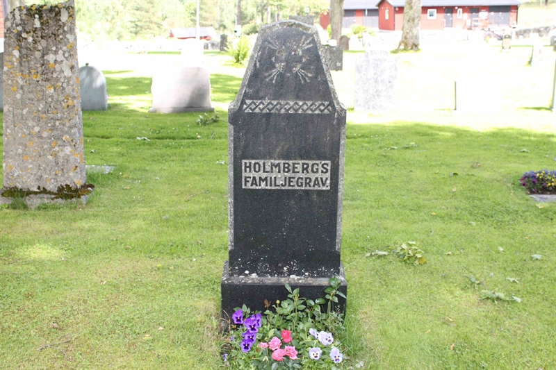 Grave number: GK EMAUS   125, 126