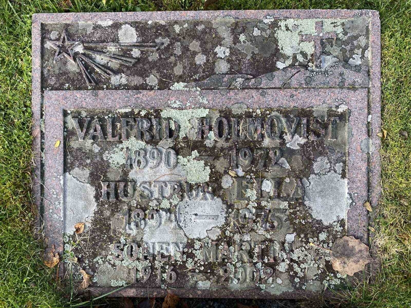 Hautatunnus: 1 24     83