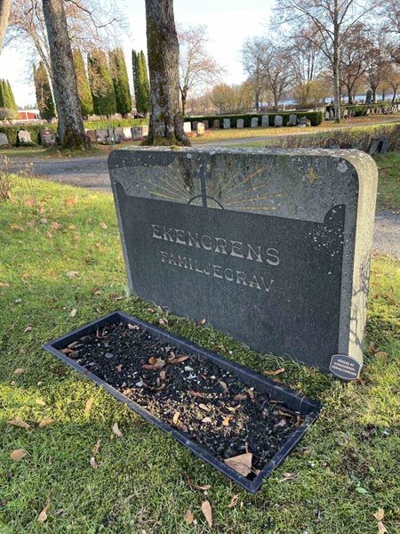 Gravnummer: GK F 2   147