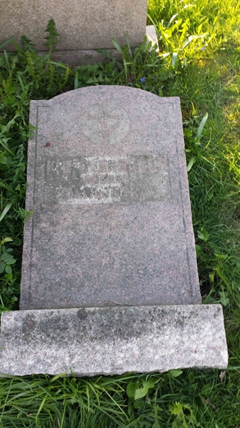Grave number: M B   46