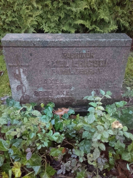 Grave number: NO 09    74