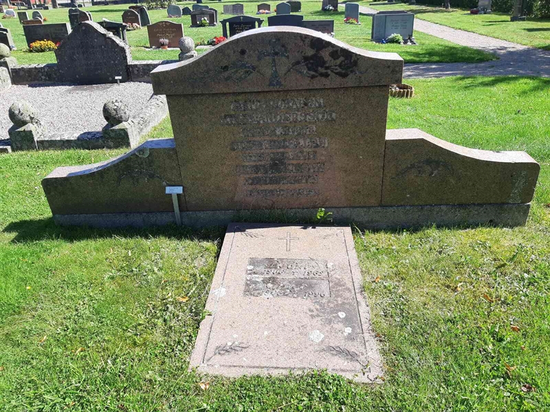 Grave number: Fr 1 113-114