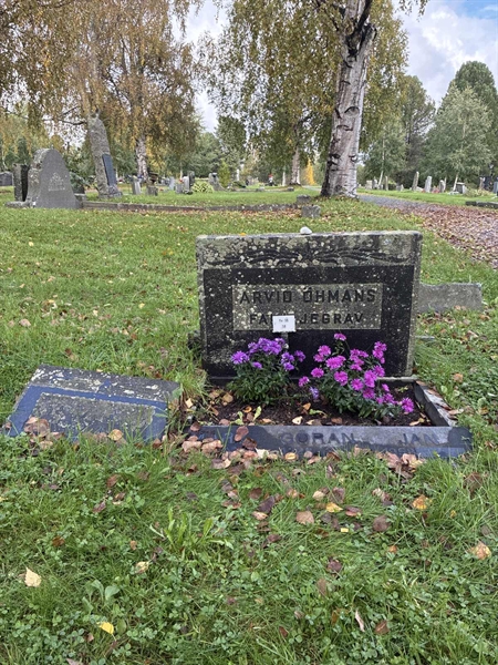 Grave number: 2 06    58