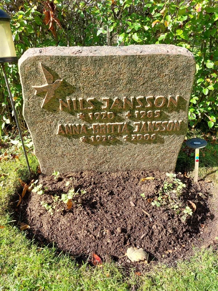 Hautatunnus: 1 L   022