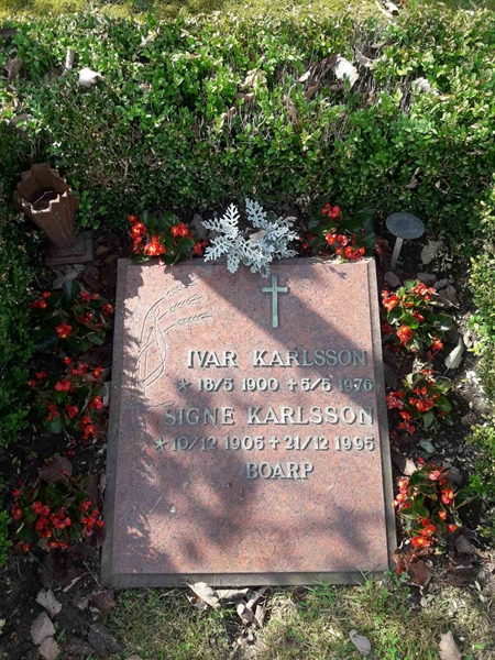 Grave number: TÖ 2    50