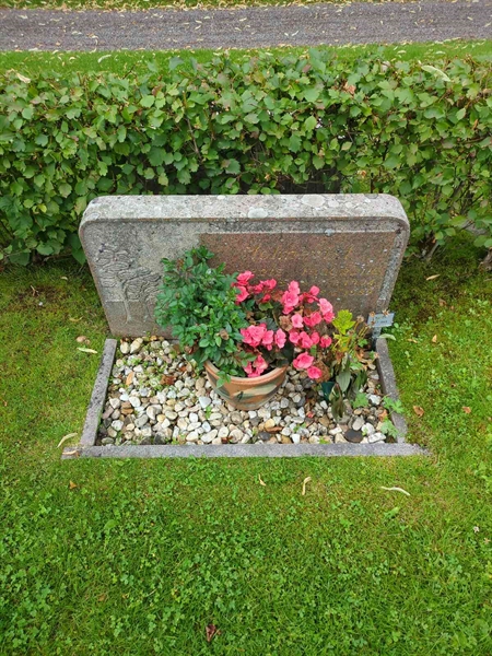 Grave number: 1 25    47-48