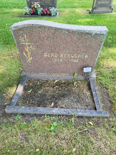 Grave number: Jä 06     5