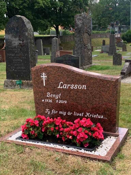 Grave number: GK F 27:2 a, 27:2 b