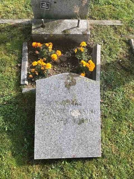 Grave number: HN 2    26