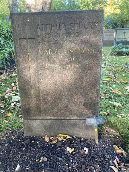 Hautatunnus: 1 H   151