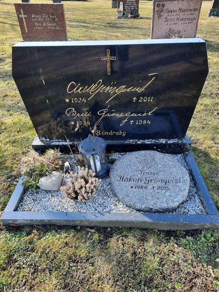 Grave number: OG S   219-220