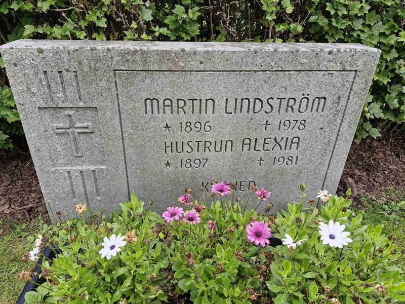 Grave number: AK D  6134-6135