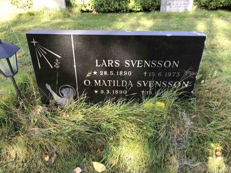 Grave number: ÅR B   181, 182