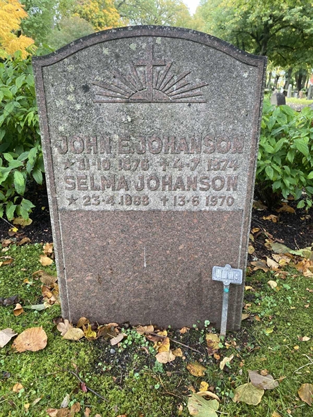 Gravnummer: 1 H    19