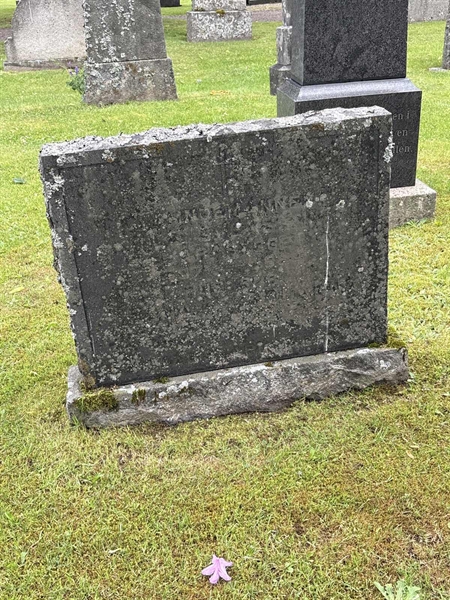 Grave number: SKF E    61