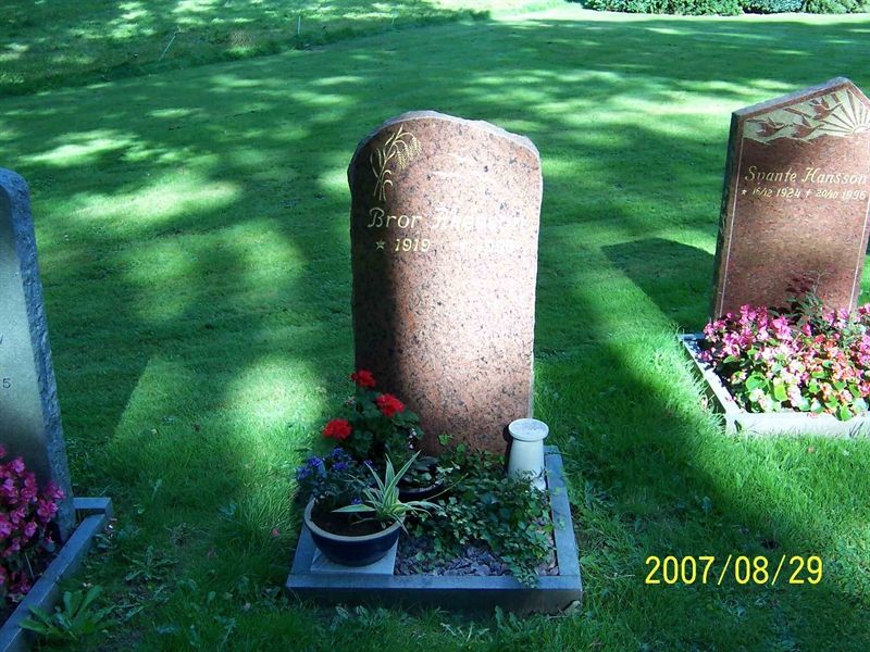 Grave number: 1 3 U2    34