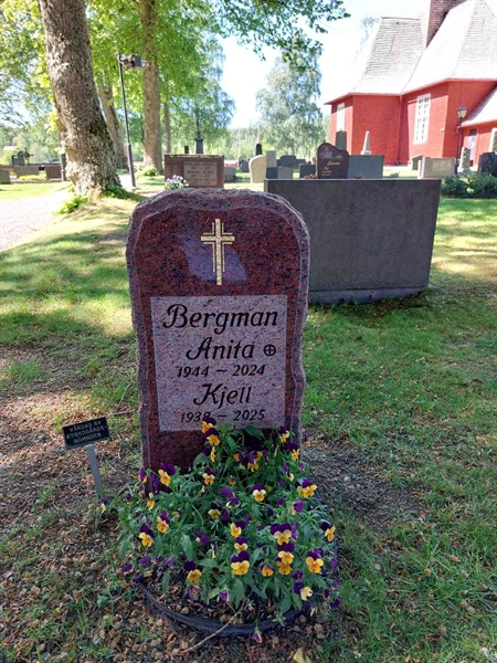 Gravnummer: BG 4   92