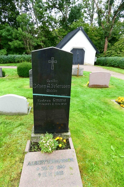 Grave number: TÖ 4   159
