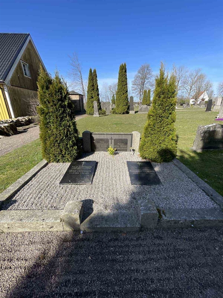 Grave number: Ä G B     1