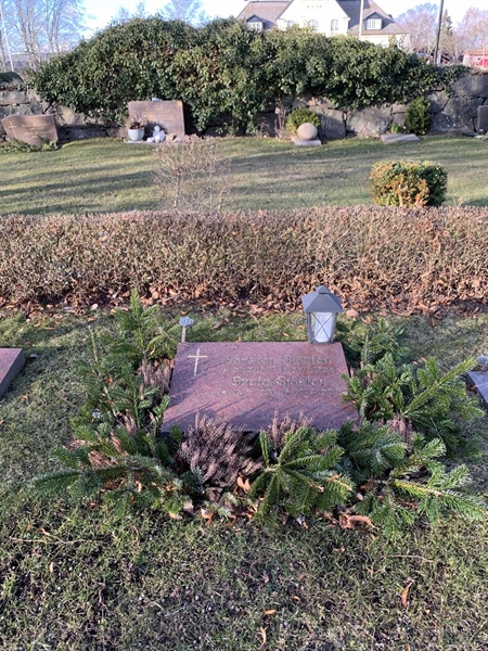 Grave number: SÖ H    16