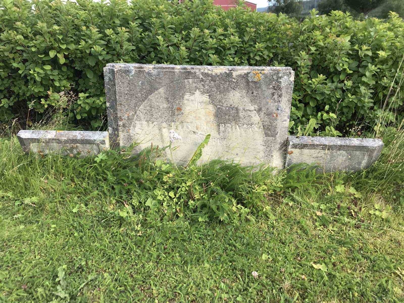 Grave number: DU GS    74