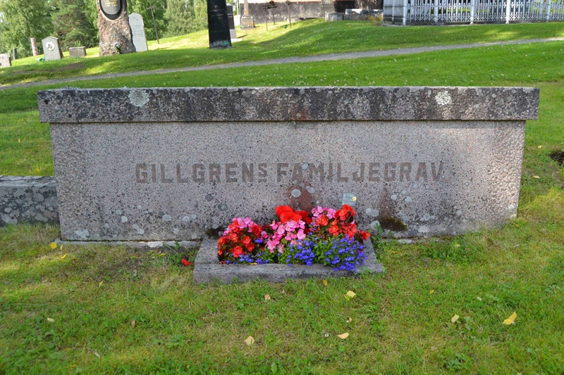 Grave number: 1 F   437-438