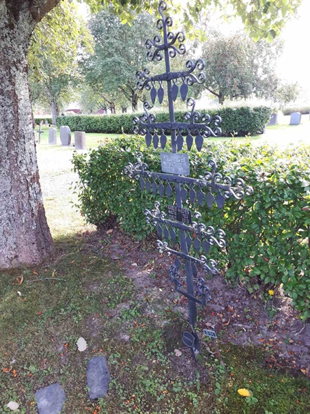 Hautatunnus: NK F D    51