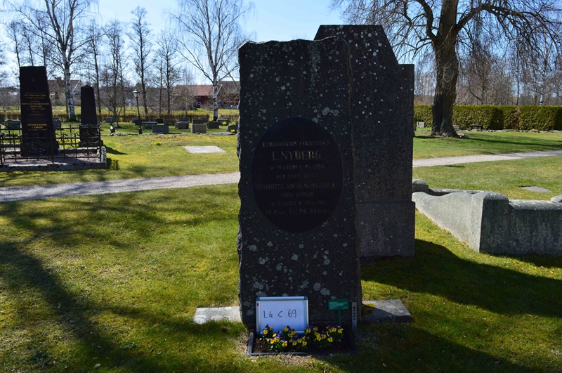Grave number: LG C    69
