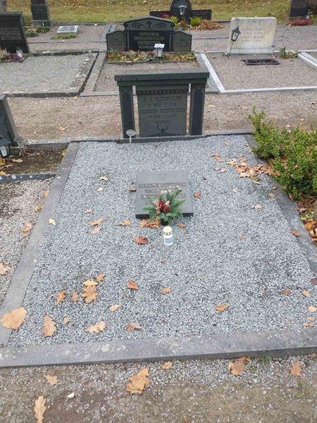 Grave number: VK C 397, 398