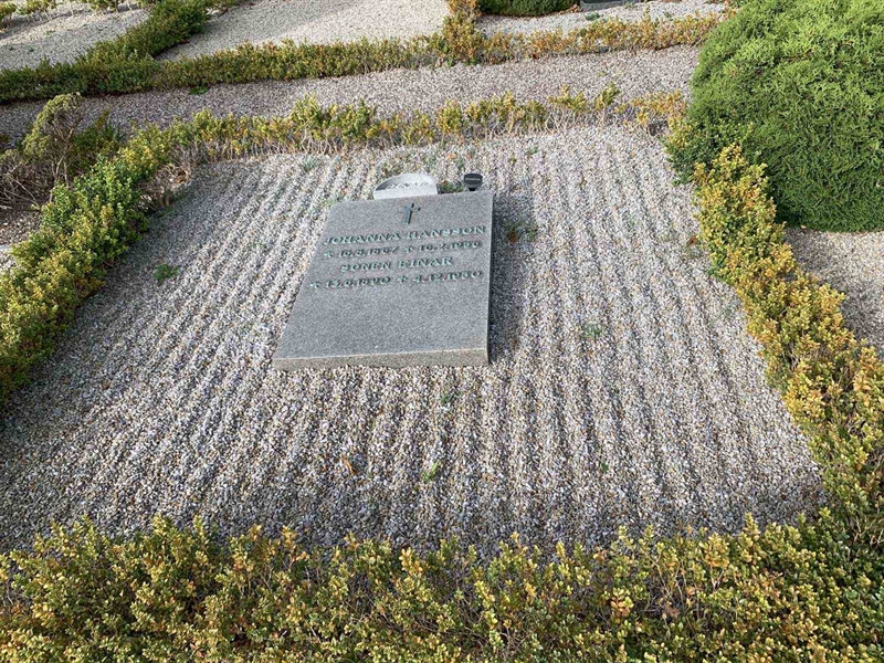 Grave number: NK F 138-139