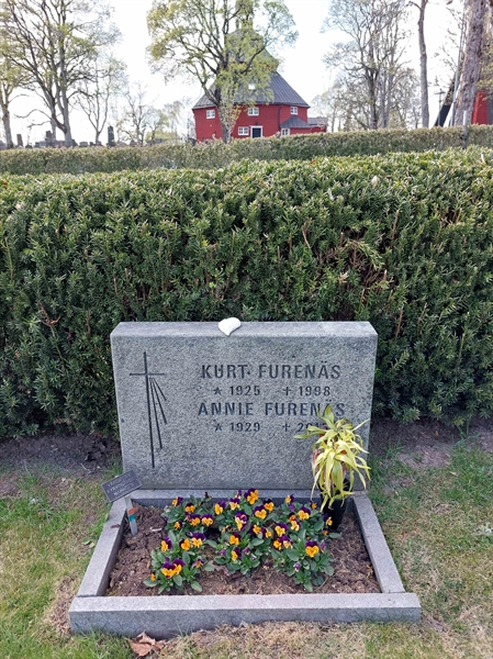 Grave number: HÖ 9  112