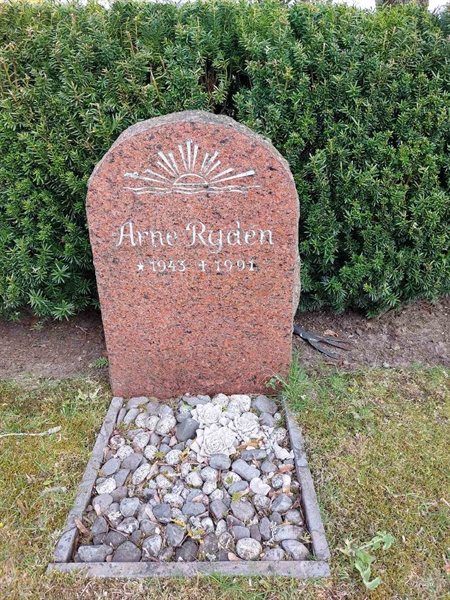 Gravnummer: HÖ 10 57