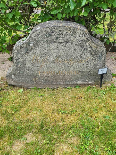 Grave number: Jä 02     5