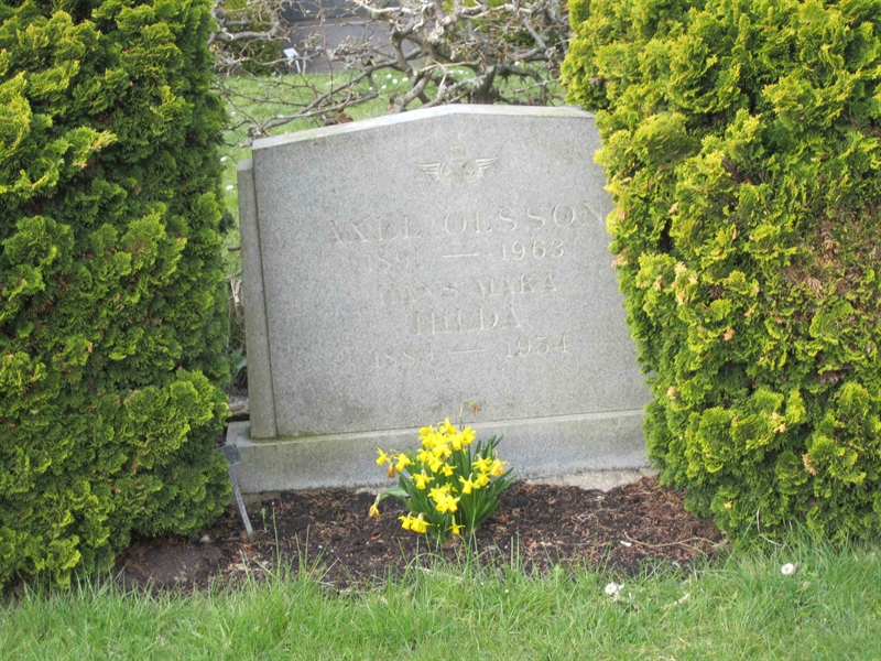 Grave number: 2 5    21