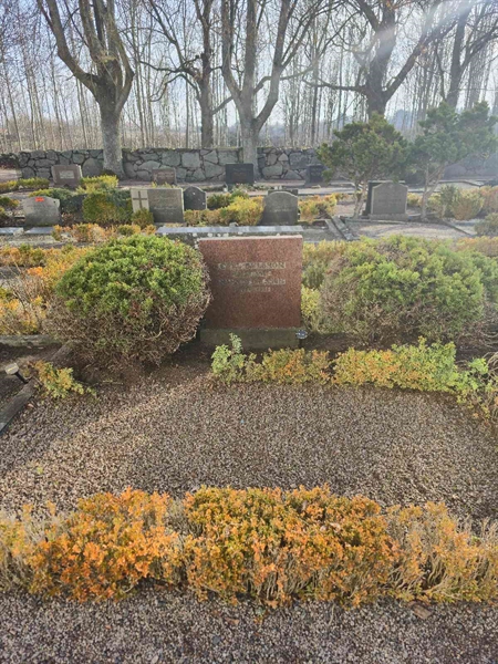 Hautatunnus: 2 K    28-29